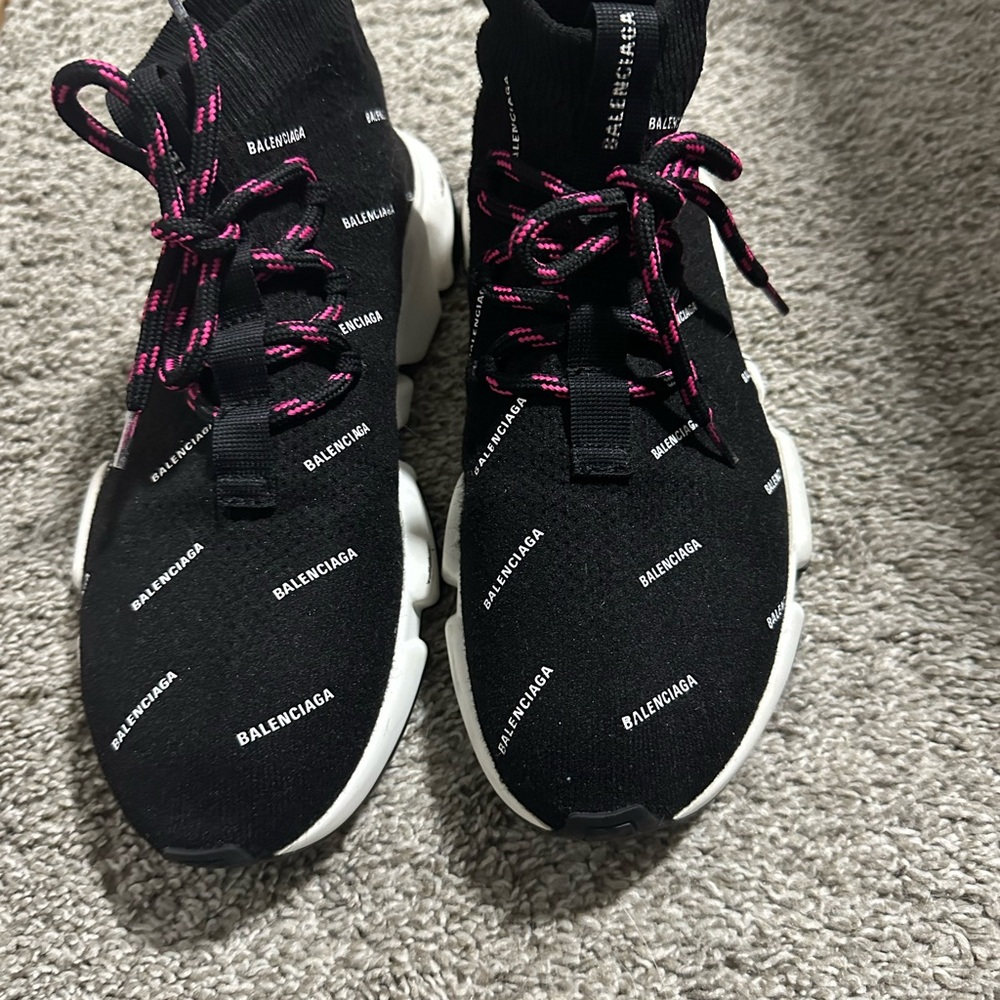 Balenciaga Women’s Speed 2.0 Lace Up Sneakers Size 8